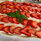 No Bake Strawberry-Lemon Layered Dessert